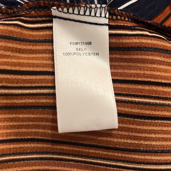 VICI long sleeve twist front striped dress size Large - Picture 5 of 5